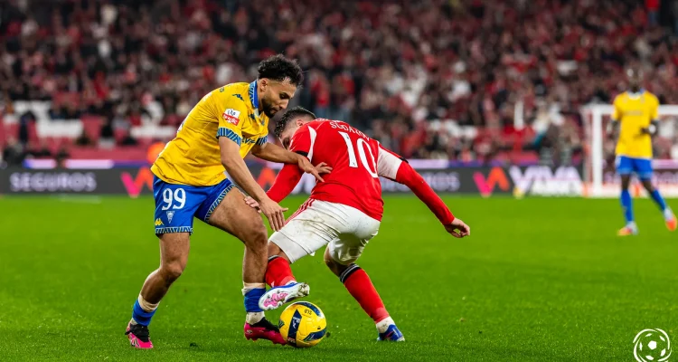 Estoril Praia vs Benfica: Pertarungan Sengit di Liga Portugal