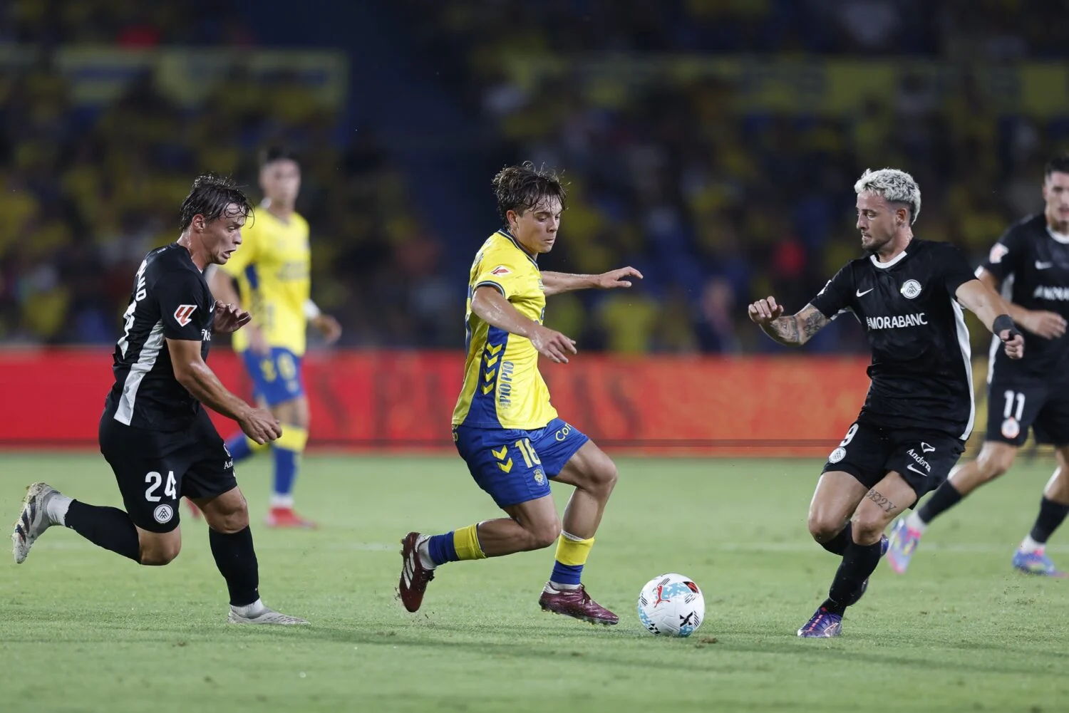 FC Andorra Menghancurkan Las Palmas dengan Skor 5-1