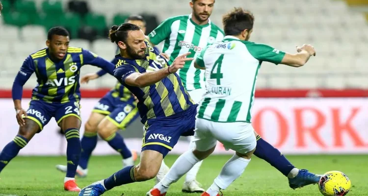 Fenerbahçe Mengalahkan Konyaspor 3-0 di Liga Turki