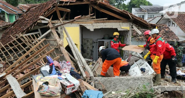 Gempa Hari Ini dan Berita Terkini: Polda Metro Jaya Tembak Pelaku Begal, KPK Sita Uang Ratusan Juta