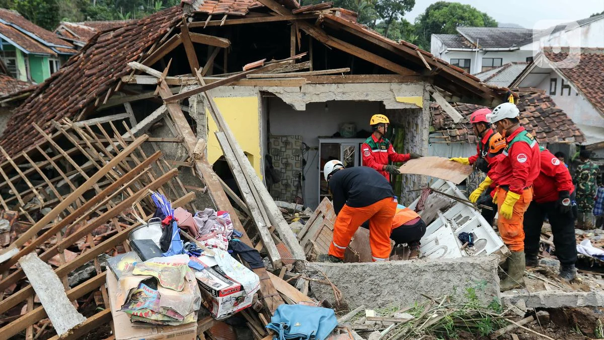 Gempa Hari Ini dan Berita Terkini: Polda Metro Jaya Tembak Pelaku Begal, KPK Sita Uang Ratusan Juta
