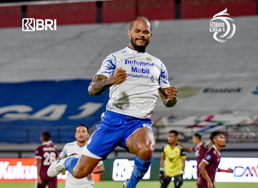 Gol Cepat Matricardi Bawa Persib Bandung Unggul 1-0 Atas PSIM di Babak Pertama Super League 2025/2026