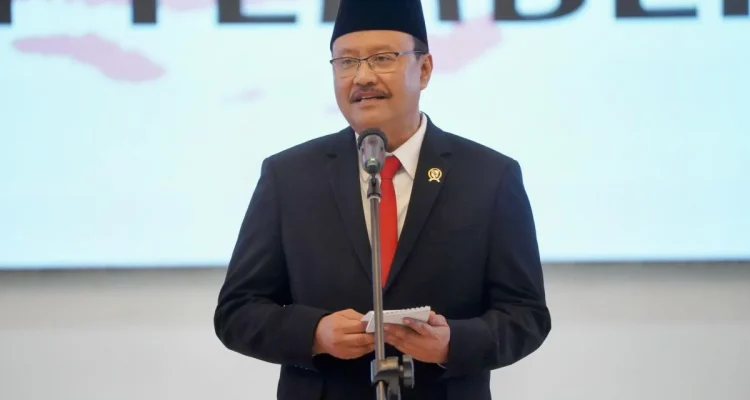 Gus Ipul Klarifikasi Tudingan Korupsi Sepatu Sekolah Rakyat Rp 700 Ribu: Itu Pemberian Khofifah!