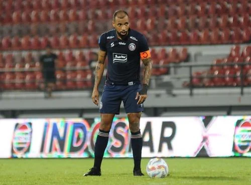Gustavo Almeida dan Kisah Sukses Al Nassr: Dari Top Skor Liga 1 hingga Juara Liga Saudi