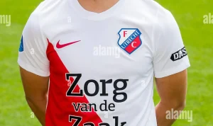 Heerenveen Tolak Tawaran Utrecht untuk Joris van Overeem