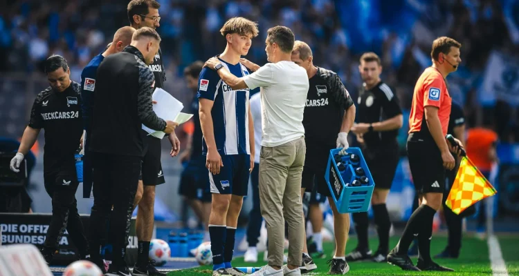 Hertha Berlin Hadapi Tantangan Besar dalam Mempertahankan Kennet Eichhorn