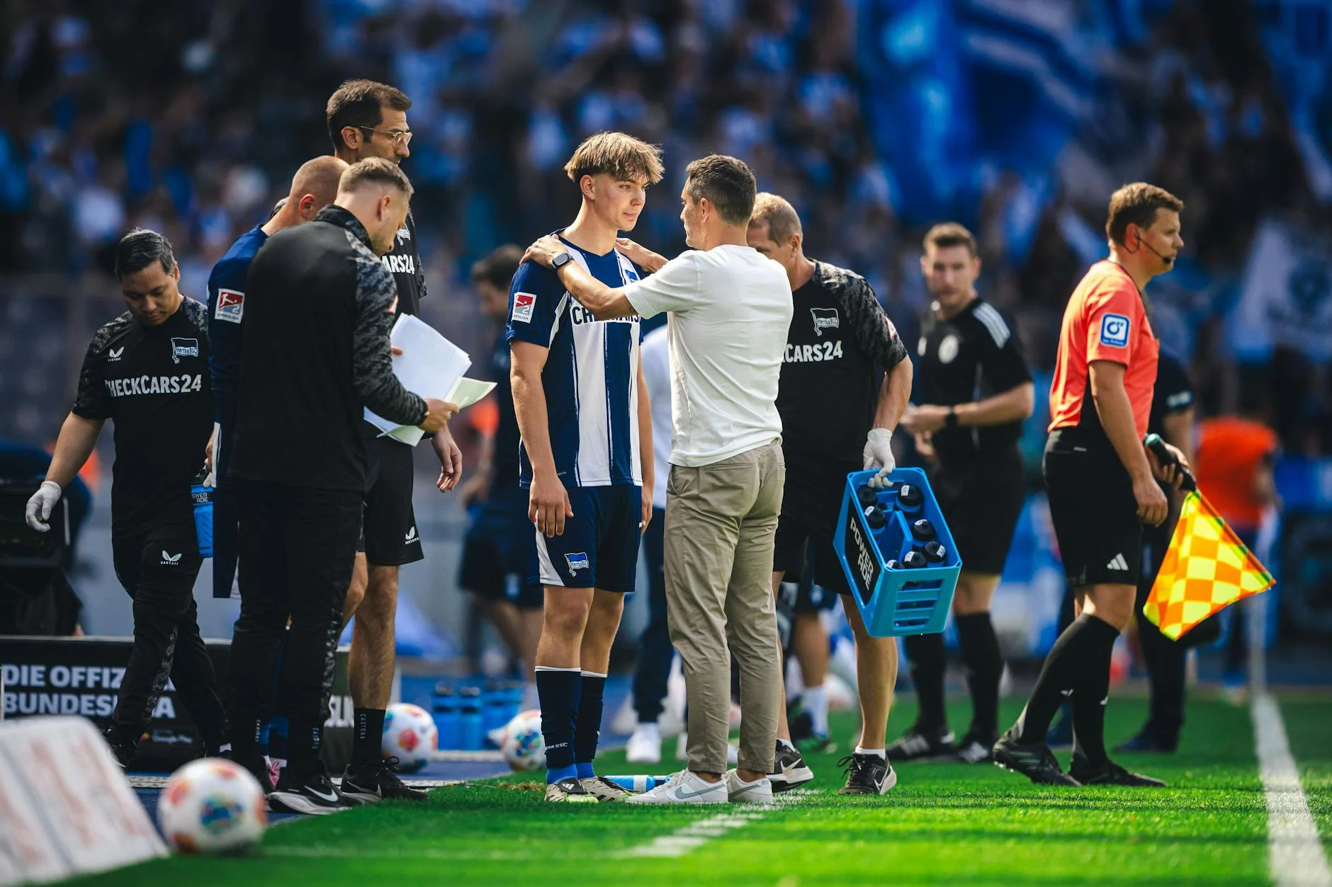 Hertha Berlin Hadapi Tantangan Besar dalam Mempertahankan Kennet Eichhorn