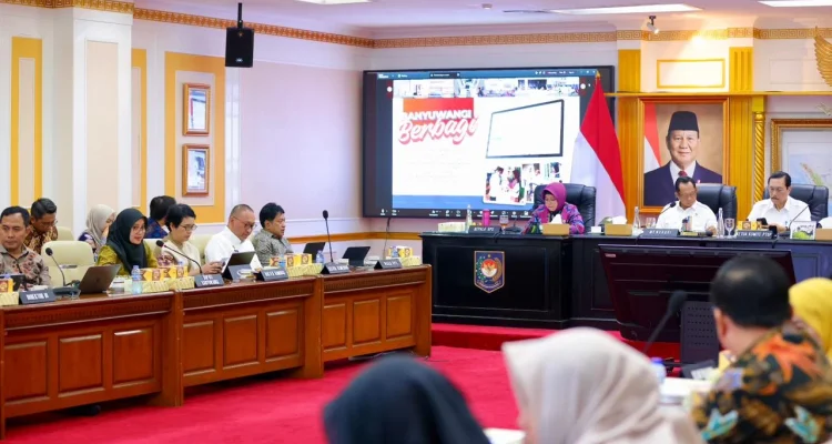 IKD Jadi Syarat PPDB, Pemerintah Perluas Digitalisasi Bansos ke 42 Wilayah