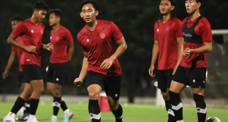 Indonesia Panggil 7 Diaspora untuk ASEAN Championship U-19 2026, Vietnam Terserang Krisis Ujian Nasional SMA