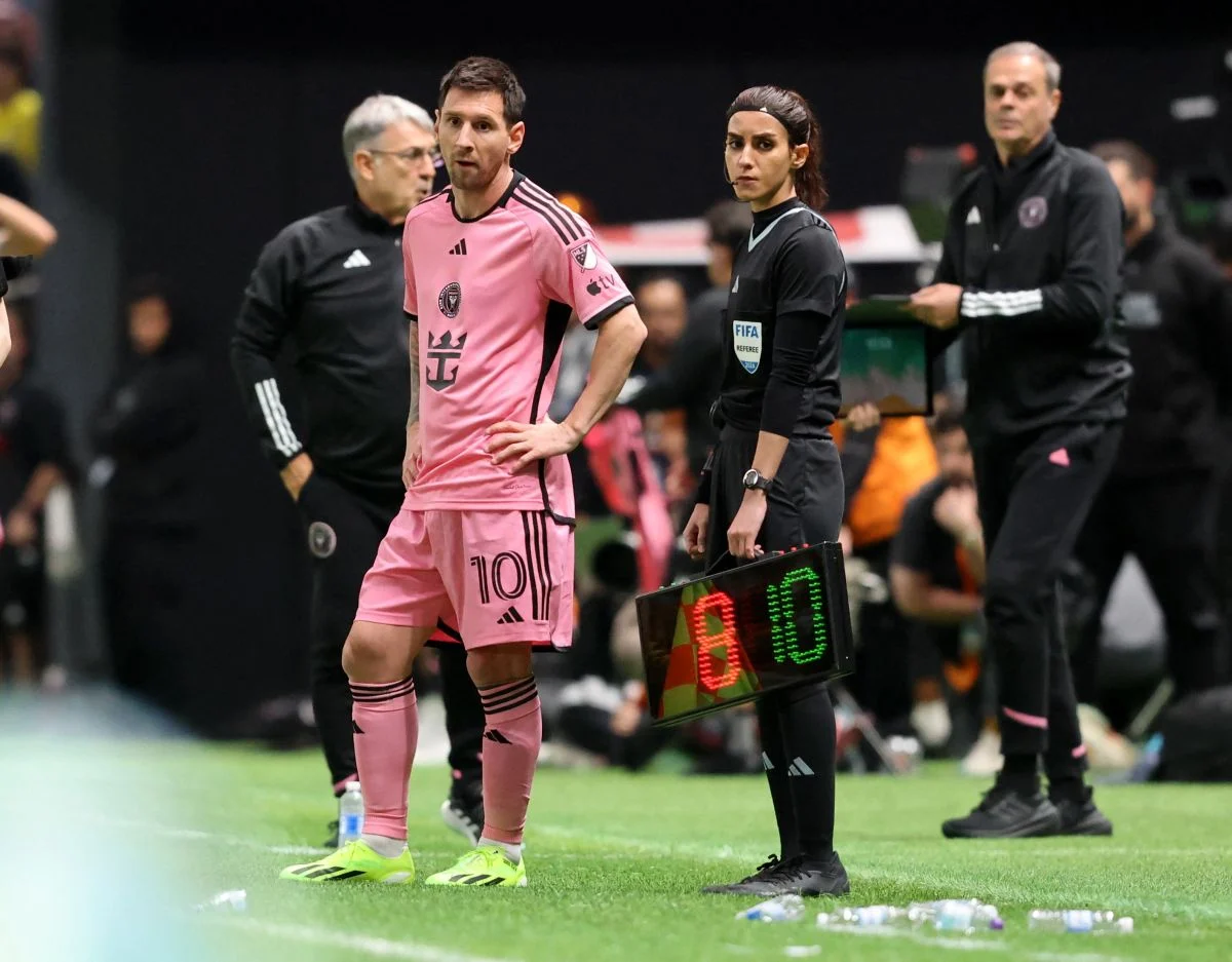 Inter Miami Diprotes oleh Penggemarnya Sendiri, Lionel Messi Terlihat Tidak Terima