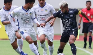 Irfan Jaya Jadi Sorotan: Dari Lapangan Sepakbola hingga Isu Keselamatan Transportasi di Bekasi
