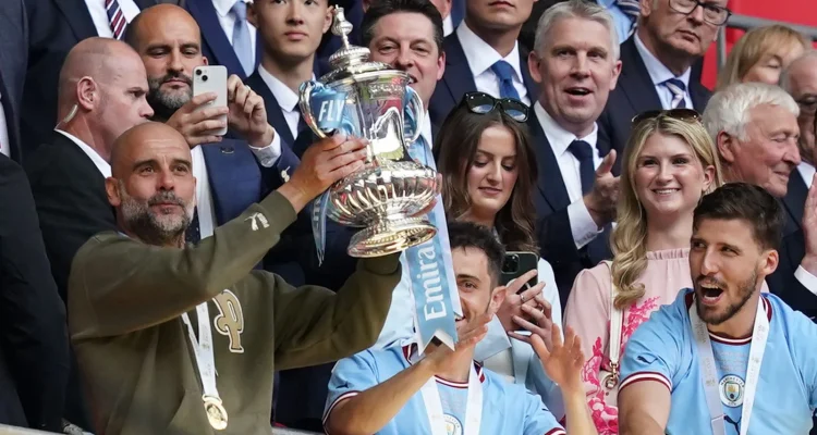 James Trafford Pilihan Pep Guardiola di FA Cup Final, Rodri Kembali ke Tim Utama