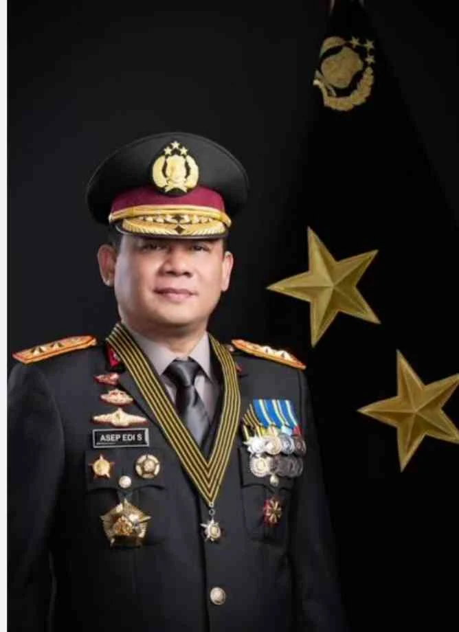 Kapolda Metro Jaya Asep Edi Suheri Resmi Berpangkat Bintang Tiga