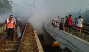 Kecelakaan KRL Bekasi: Nuryati Selamat Keluar Namun Tak Terhindar Kematian, Tragedi Mengguncang Kota