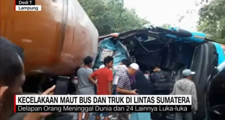 Kecelakaan Maut Bus vs Truk BBM di Sumsel: Evaluasi Kualitas Jalan Lintas Sumatera Didesak