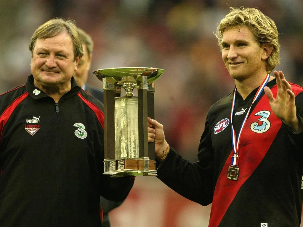 Kembalinya James Hird ke Essendon Dikabarkan Setelah Pecatnya Brad Scott
