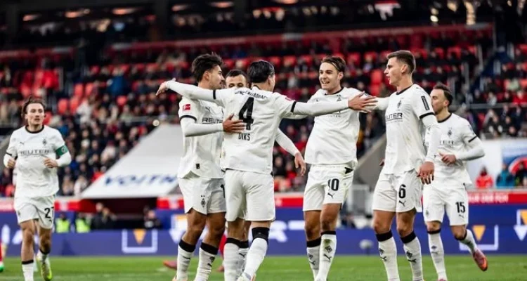 Kevin Diks dan Rekan Setimnya di Timnas Italia dan Borussia Monchengladbach