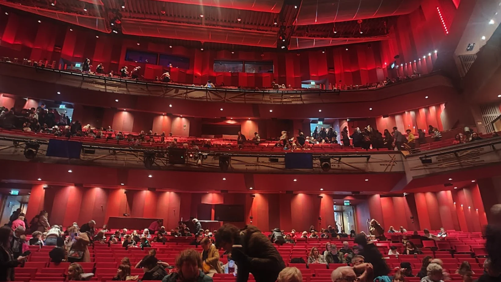 Konser Christopher Cross di Bord Gáis Energy Theatre: Malam yang Mengesankan