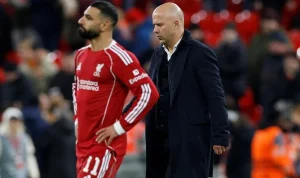 Krisis di Liverpool: Elliott, Salah, dan Masa Depan Arne Slot