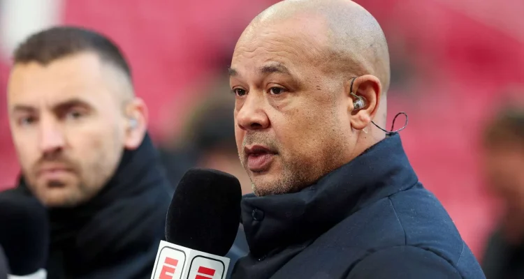 Kritik Pedas Marciano Vink terhadap Pelatih Situasi Bola Mati Ajax