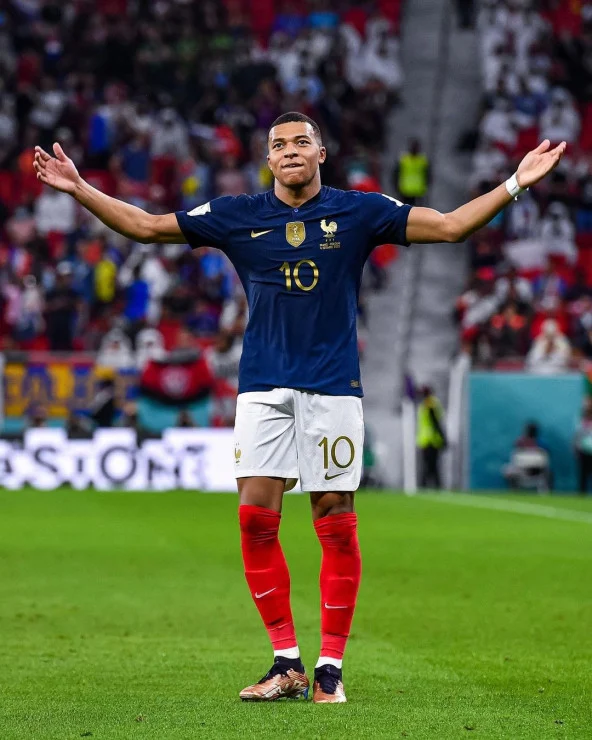 Kylian Mbappe: Profil dan Agama Bintang Muda Sepak Bola Prancis