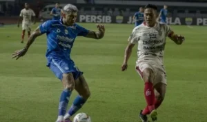 Layvin Kurzawa Bawa Persib Bangkit Dramatis, Assist Kunci Comeback 4-2 Lawan Bhayangkara