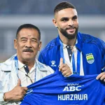 Layvin Kurzawa Bersinar, Persib Bandung Tetap Tangguh Usai Kemenangan Epik 4-2 atas Bhayangkara