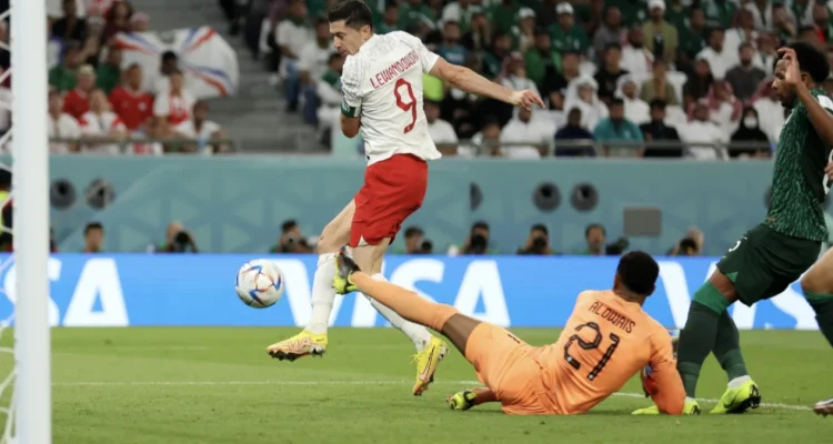 Liga Profesional Arab Saudi: Robert Lewandowski dan Ambisi Timnas Indonesia