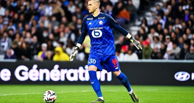 Lucas Chevalier Di Puncak Karier PSG, Namun Cedera Mengancam Piala Dunia 2026