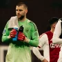 Maarten Paes Jadi Pahlawan Ajax, Pelatih Oscar Garcia Kagum dengan Kemampuan Penjaga Gawang Timnas Indonesia