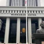 Mahkamah Agung dan Kasus Korupsi: Upaya Pemberantasan dan Pengaruh Teknologi