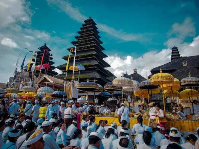 Mengenal Lebih Dekat Kebudayaan Bali dan Dewa-Dewa yang Menginspirasi