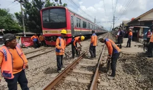 Menyingkap Kecelakaan KRL Bekasi: Penumpang Terlempar, Kegagalan Sistem, dan Kisah Selamat yang Mengguncang