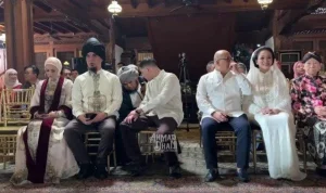 Momen Langka di Resepsi El Rumi: Dhani-Mulan dan Maia-Irwan Berdansa, Konflik Lama Kembali Mencuat