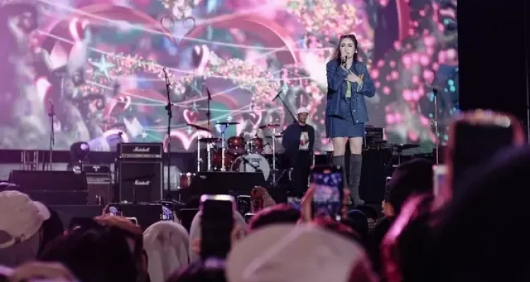 Momo Geisha Siap Kembali Manggung, Sementara itu Konser ONE OK ROCK dan BABYMONSTER Hadir di Jakarta