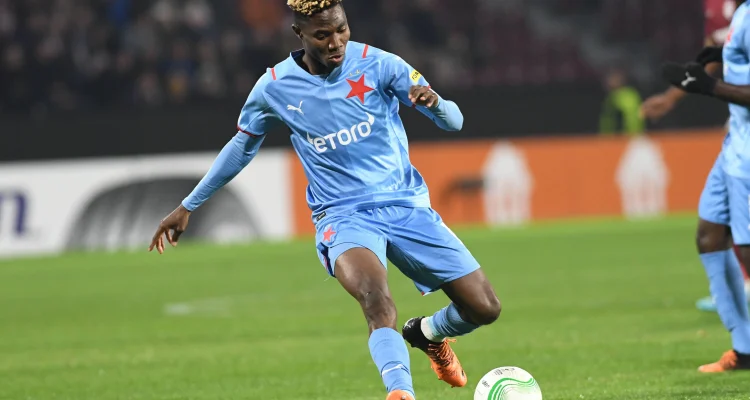 Moses Usor Bawa LASK Linz Angkat Trofi Piala Austria, Akhirnya Mengakhiri Penantian 61 Tahun