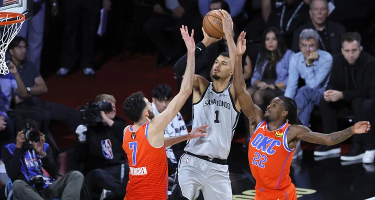 Oklahoma City vs San Antonio: Spurs Menang Besar 103-82 danimbangi Seri 2-2