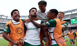 Palmeiras Tancap Puncak Klasemen, Raih Kesepakatan Hak Nama Stadion, dan Kembalikan Estêvão untuk Rehabilitasi