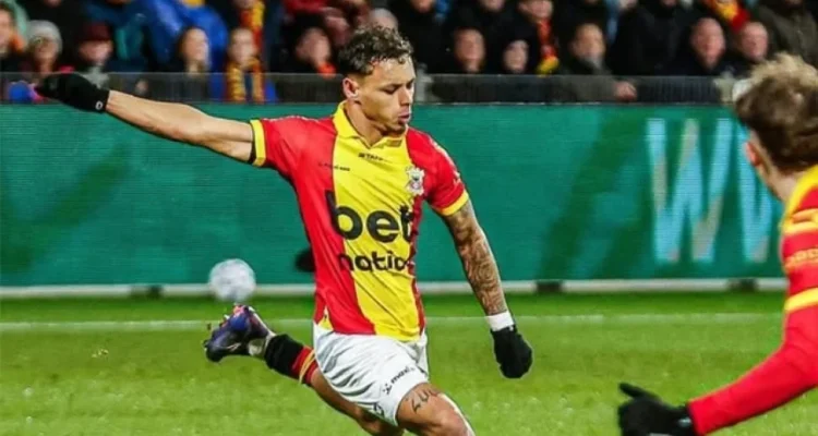 Paspor Dean James Picu Ancaman Pengulangan 133 Laga di Eredivisie: Kontroversi yang Mengguncang Liga Belanda