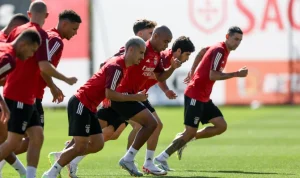 Pau Víctor dan Benfica: Pertarungan Sengit di Liga Portugal