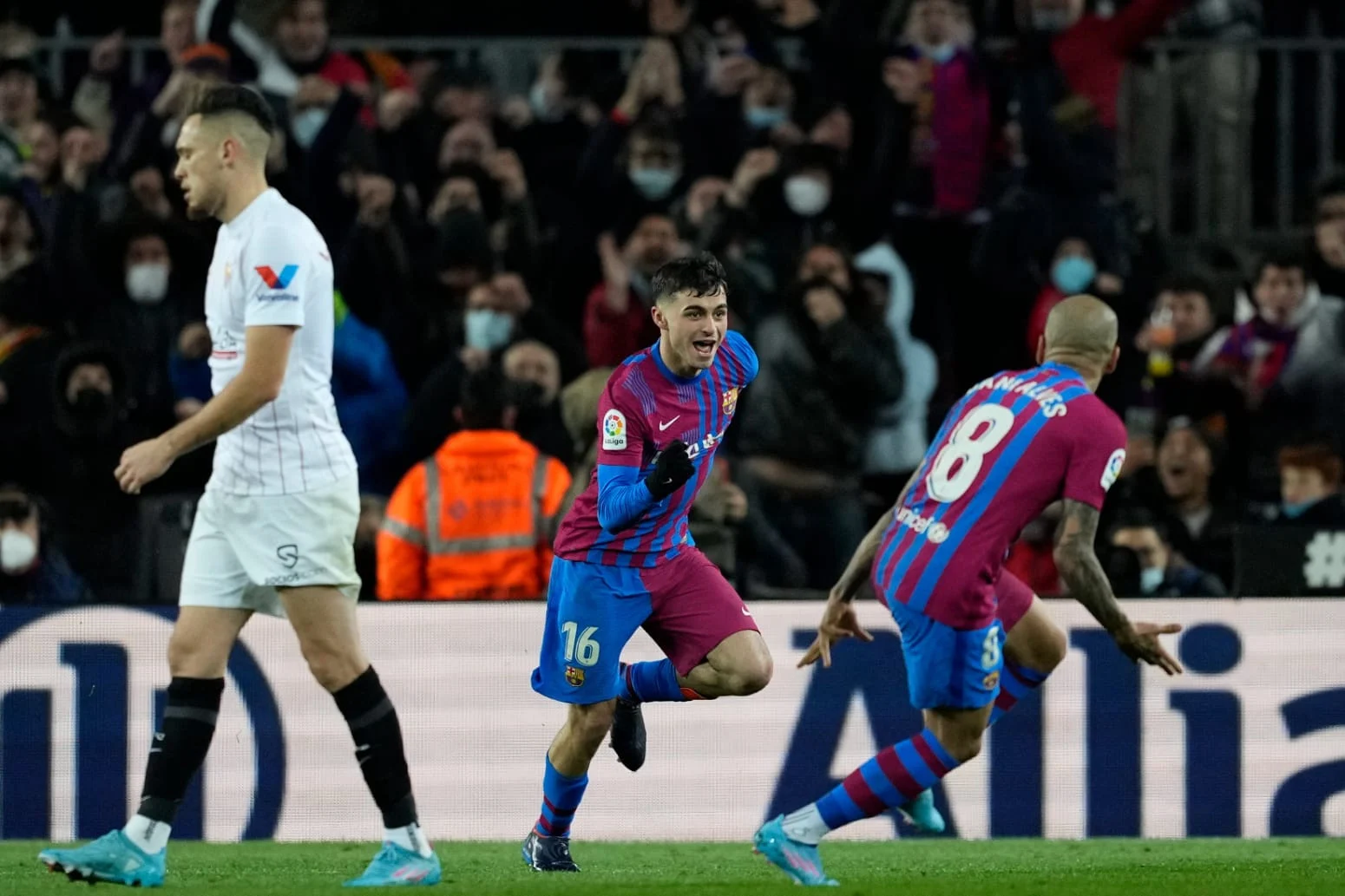 Pedri dan Barcelona Incar Rekor Bersejarah di Camp Nou