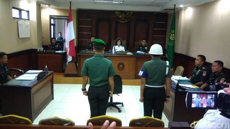 Pemaksaan Kesaksian Andrie Yunus di Pengadilan Militer: Ancaman Baru bagi Hak Saksi