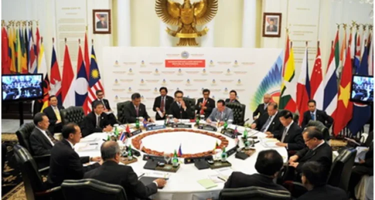 Perang dan Kerja Sama Internasional: Dinamika Konflik dan Diplomasi