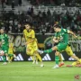 Persebaya Surabaya Menang Telak 7-0 atas Semen Padang di Stadion H. Agus Salim