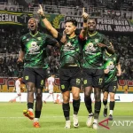 Persebaya Surabaya Pesta Gol, Menghancurkan Persik Kediri 5-0 di Laga Terakhir Super League