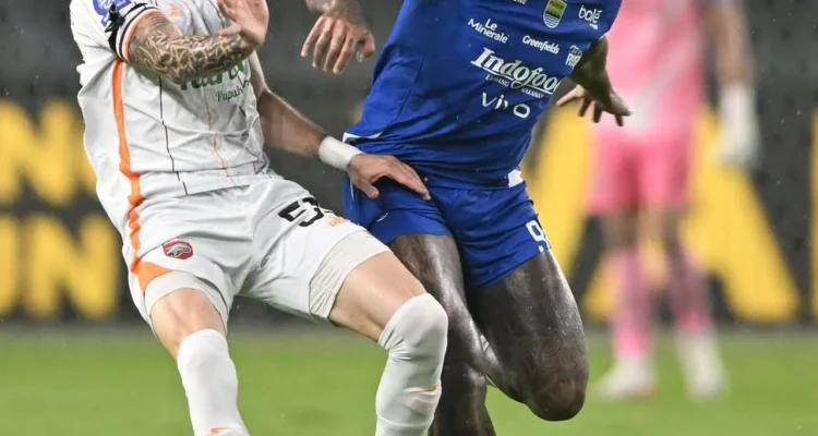 Persib Bandung dan Borneo FC Berebut Gelar Juara Super League 2025/2026