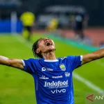 Persib Bandung Kuasai Puncak Klasemen Liga 1 Setelah Menang Dramatis Atas PSM Makassar