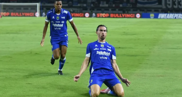 Persib Bandung Unggul di Puncak Klasemen Super League 2025/2026