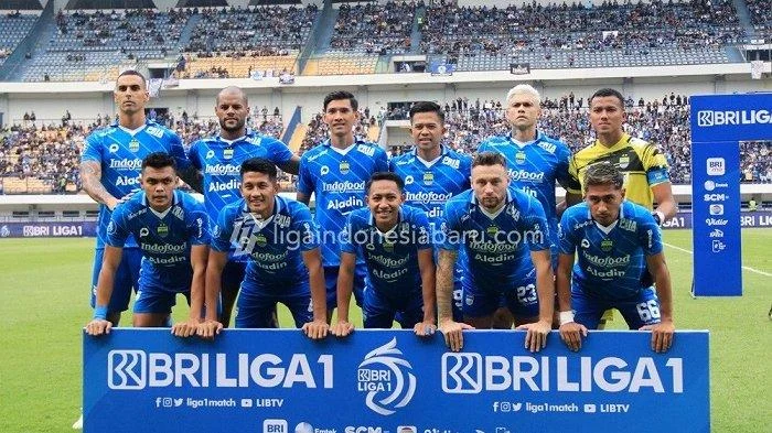 Persipura dan Persib Bandung Pimpin Klasemen Sementara Liga 1