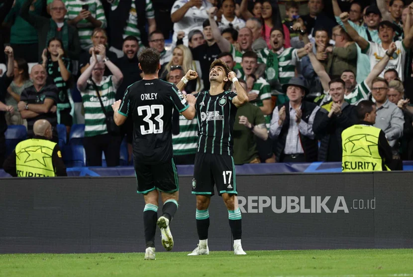 Pertarungan Sengit Celtic dan Rangers di Lapangan Sepak Bola Skotlandia